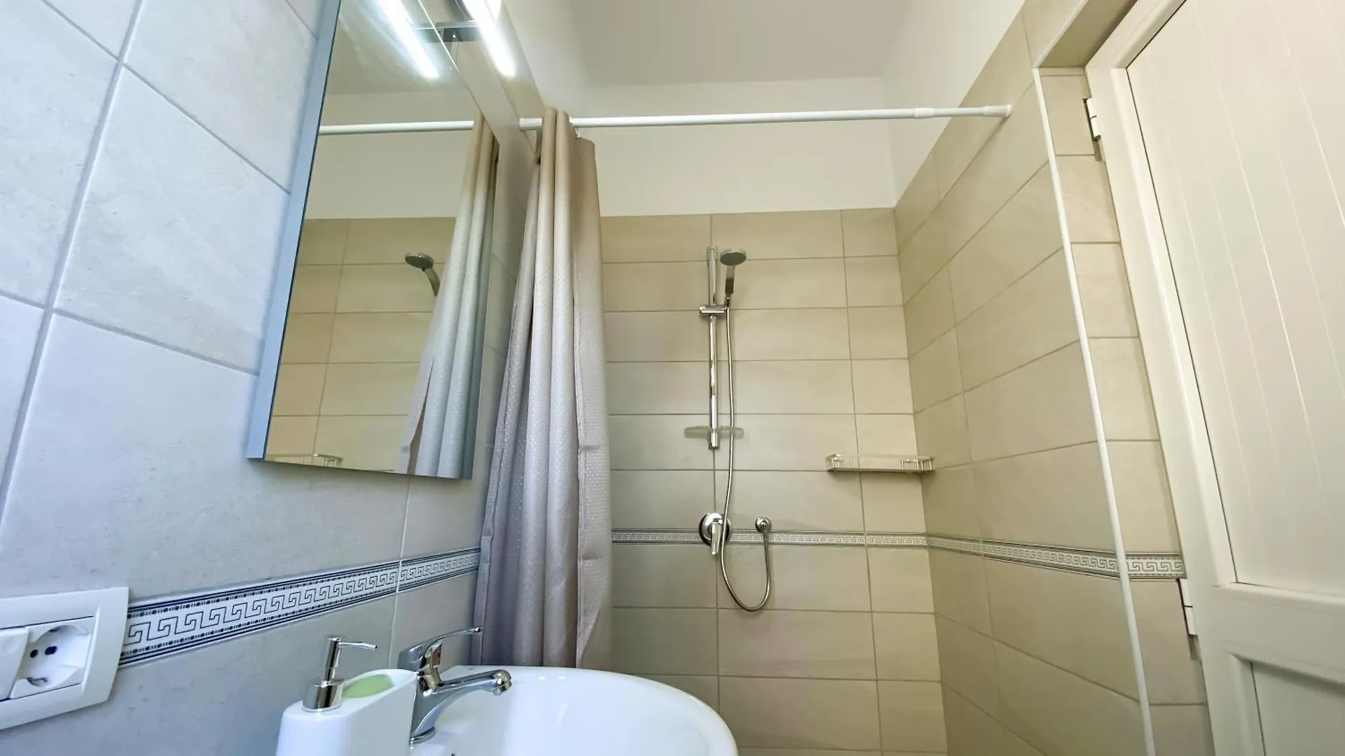 Northgate Apart-Villa Shkoder Apartment